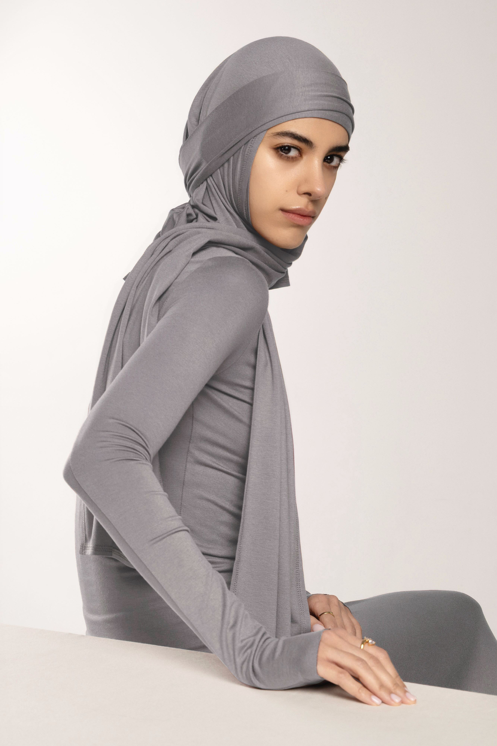 Хиджаб Молик тройка серый