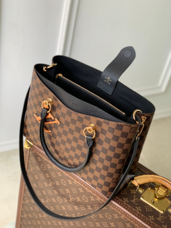 Louis Vuitton Riverside