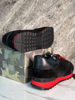 Кроссовки Valentino