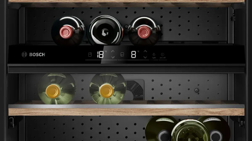 Винный шкаф Bosch KWK16ABGA