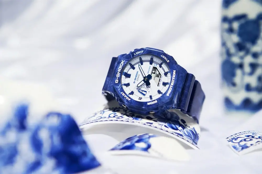 Мужские наручные часы Casio G-Shock GA-2100BWP-2A лимитированные