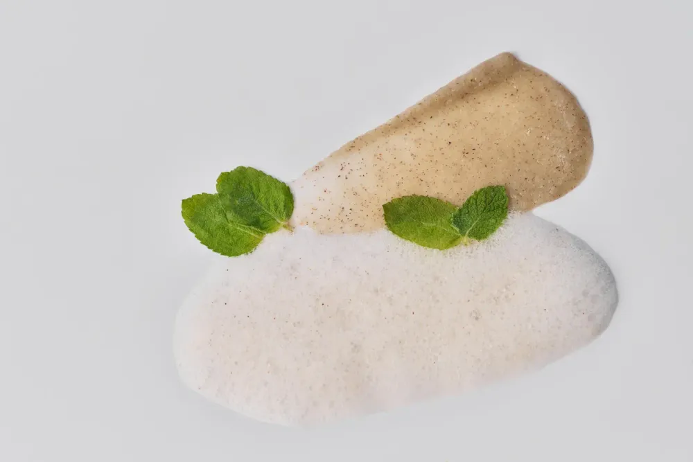 ZEROSET Очищающая пенка-пилинг с зелёным чаем Green Tea Peeling To Foam Cleanser (120 г)