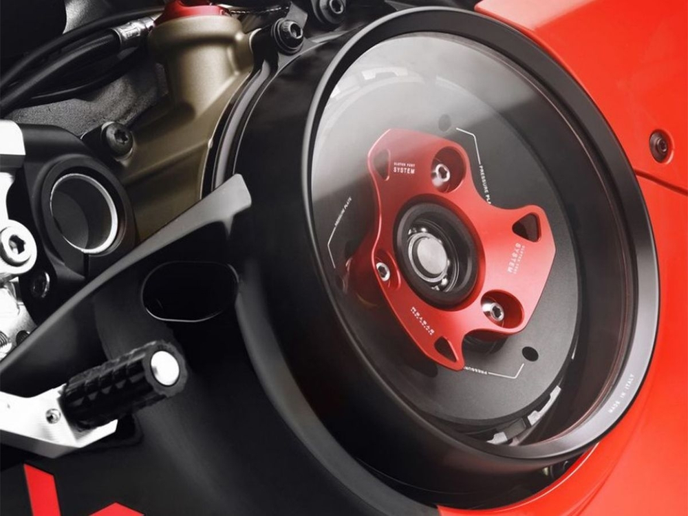 ZDM181 RIZOMA CLUTCH COVER KIT (P V4, SF V4)