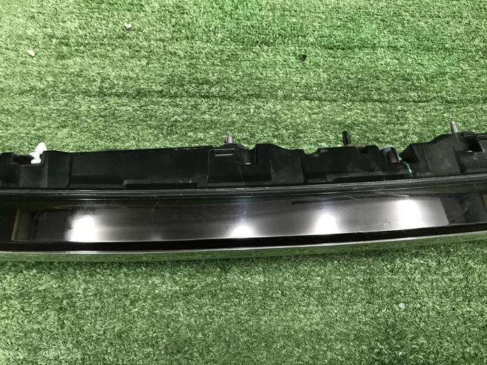 Фонарь крышки багажника Geely Monjaro (2021-н.в.)