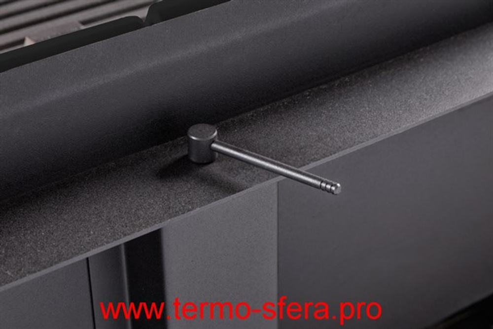 Каминная топка Экокамин ДЕЛЬТА 800 B три стекла принтинг черный шамот