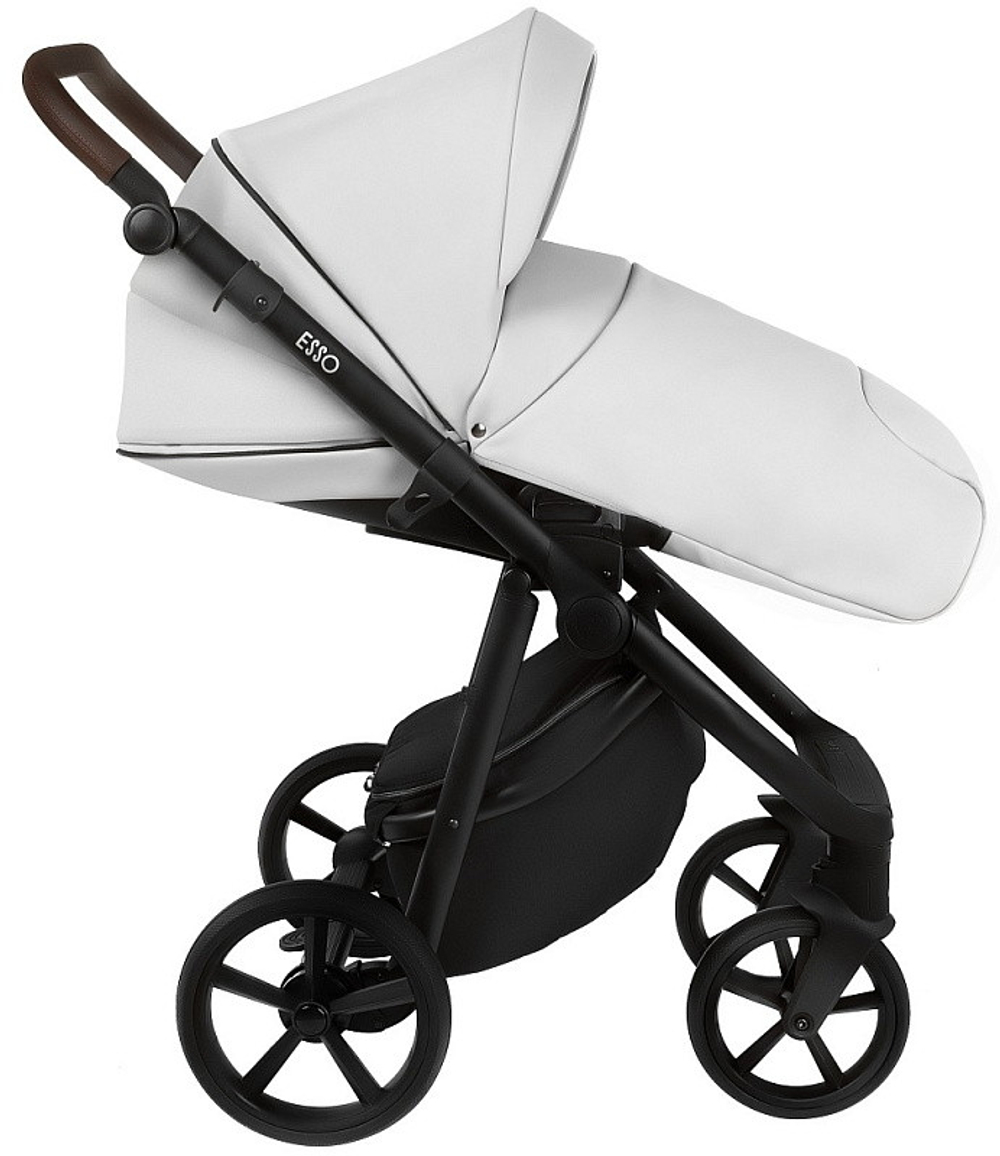Детская коляска Roan Esso Кожа 3 в 1 с автокреслом Tutis Elo Lux EduSky Black ESSK/215/1 White/Black/руч.Тем.коричневый