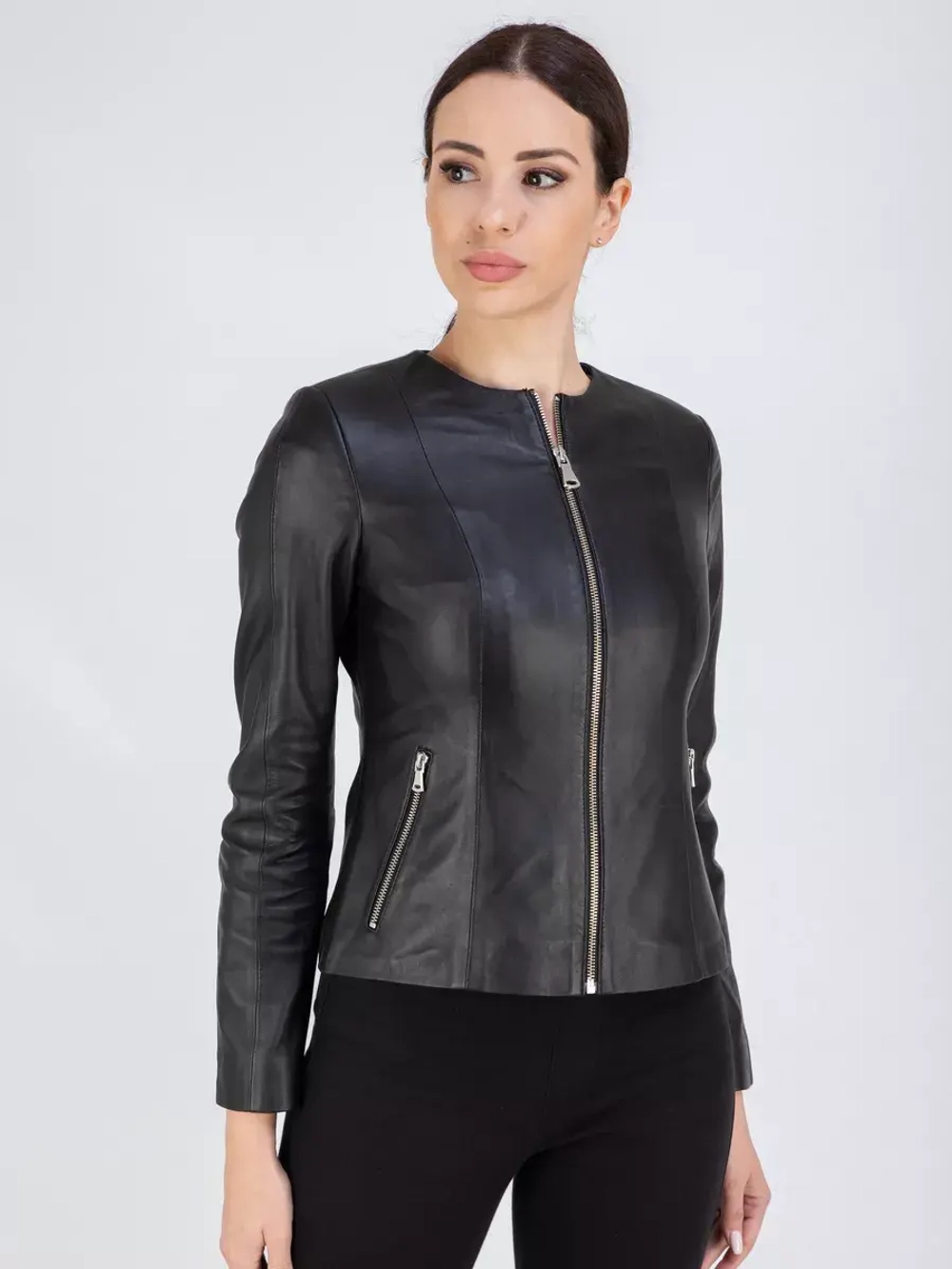 Кожаная куртка демисезонная на молнии