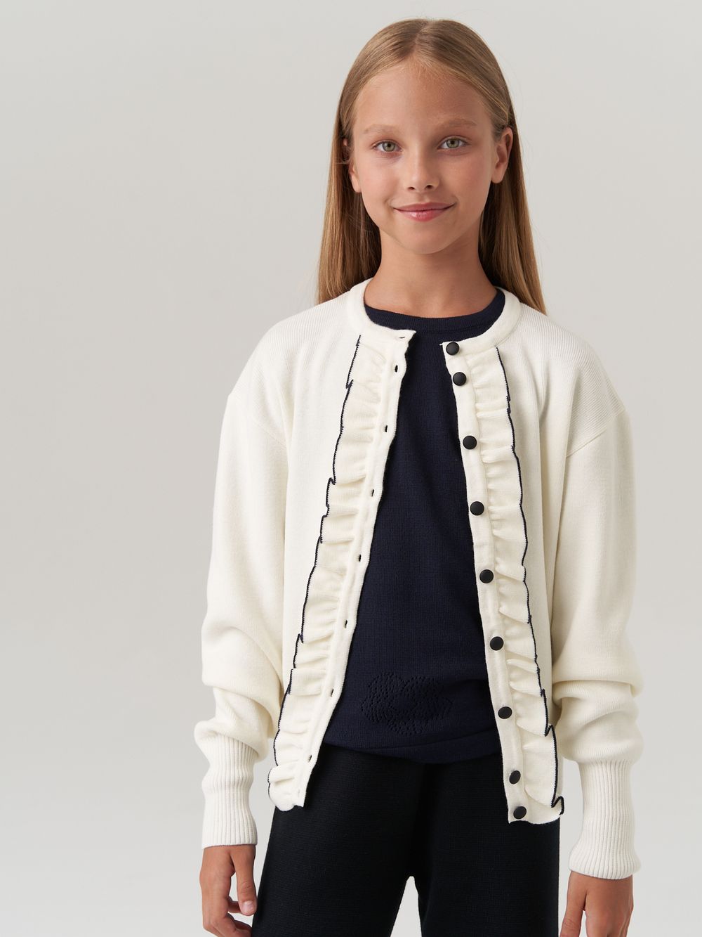 Кардиган школьный для девочки AT585 молочный