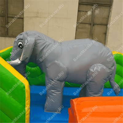 Большой надувной батут "Средневековье" 20*20*5 м