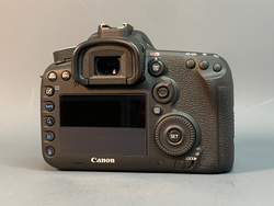Canon 7D Mark II 10 Кадров