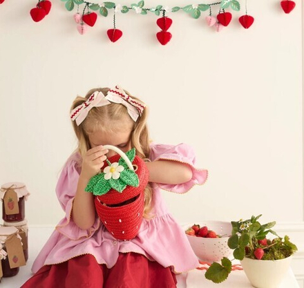 Сумка "Клубника" (2025)