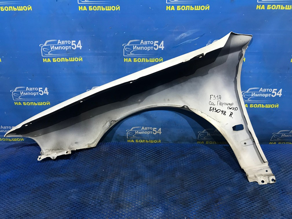 Крыло переднее правое MITSUBISHI DIAMANTE 1994-2005