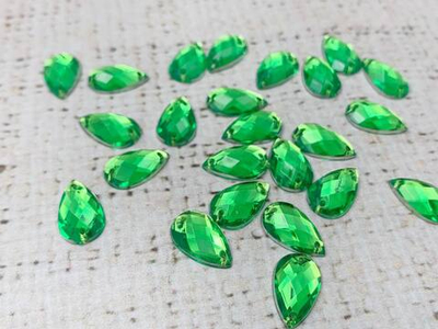 Стразы пришивные акрил, d 1,3х1,8 см, зелёный