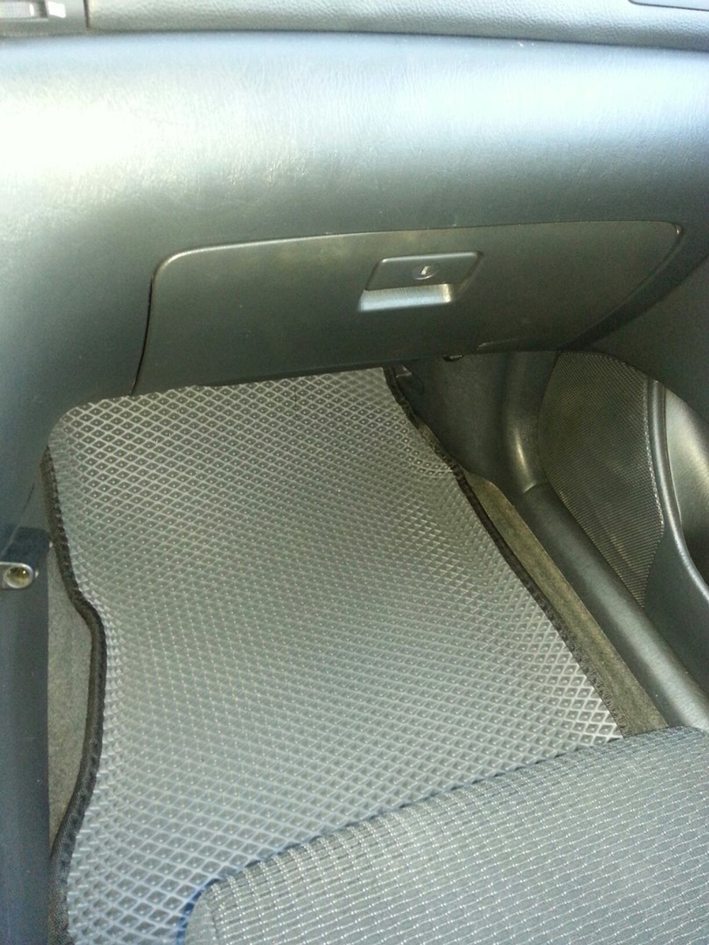 Автоковрики для Toyota Corolla E120/E130, (2000-2007)