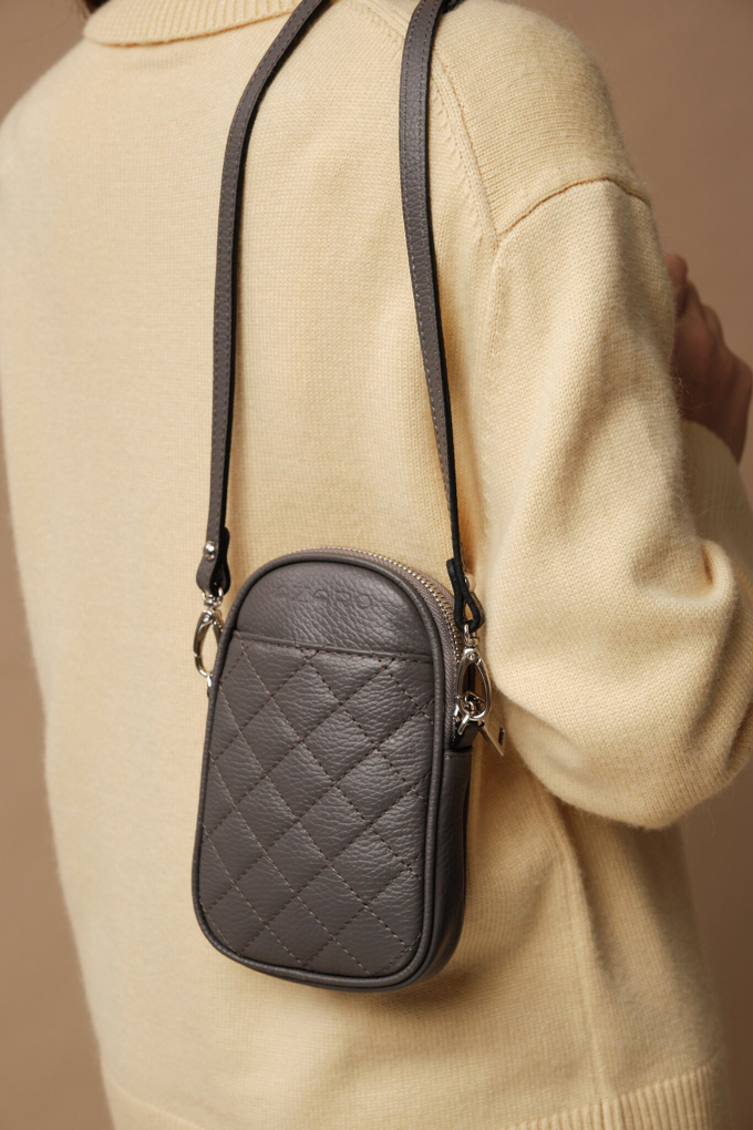 Сумка замшевая на плечо кросс-боди серо-коричневая