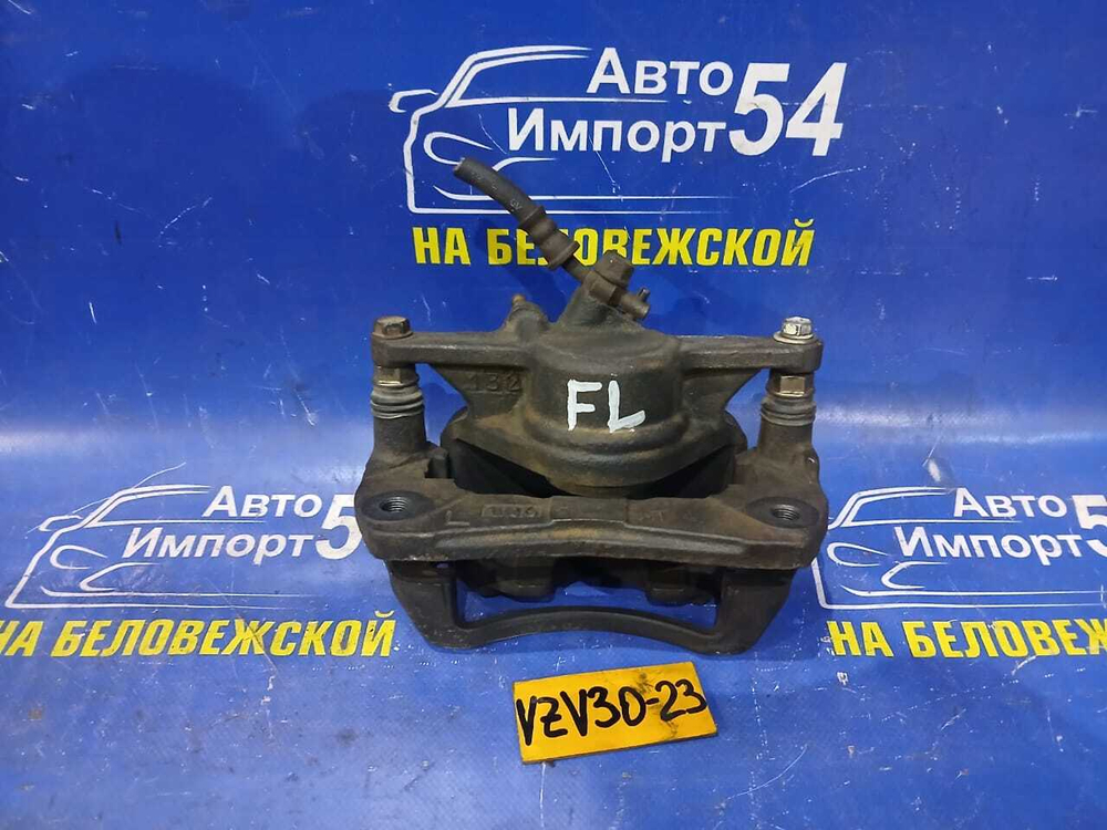 Суппорт тормозной передний левый TOYOTA CAMRY PROMINENT 1991