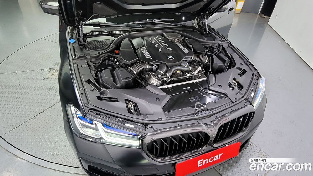 BMW 5 Series (G30) M550i xDrive (02.2021)