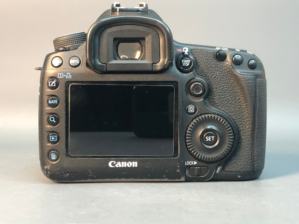 Canon EOS 5D Mark III, 242844 кадров пробега