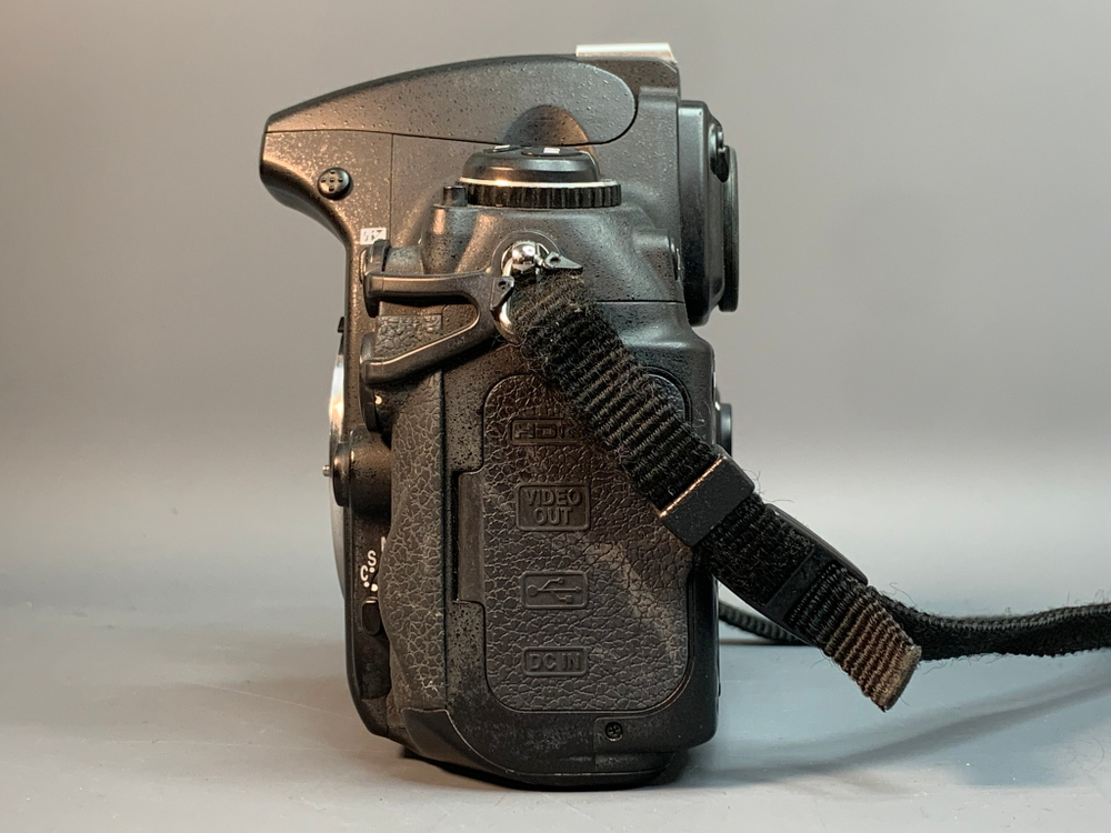 Nikon D700 105.000 кадров