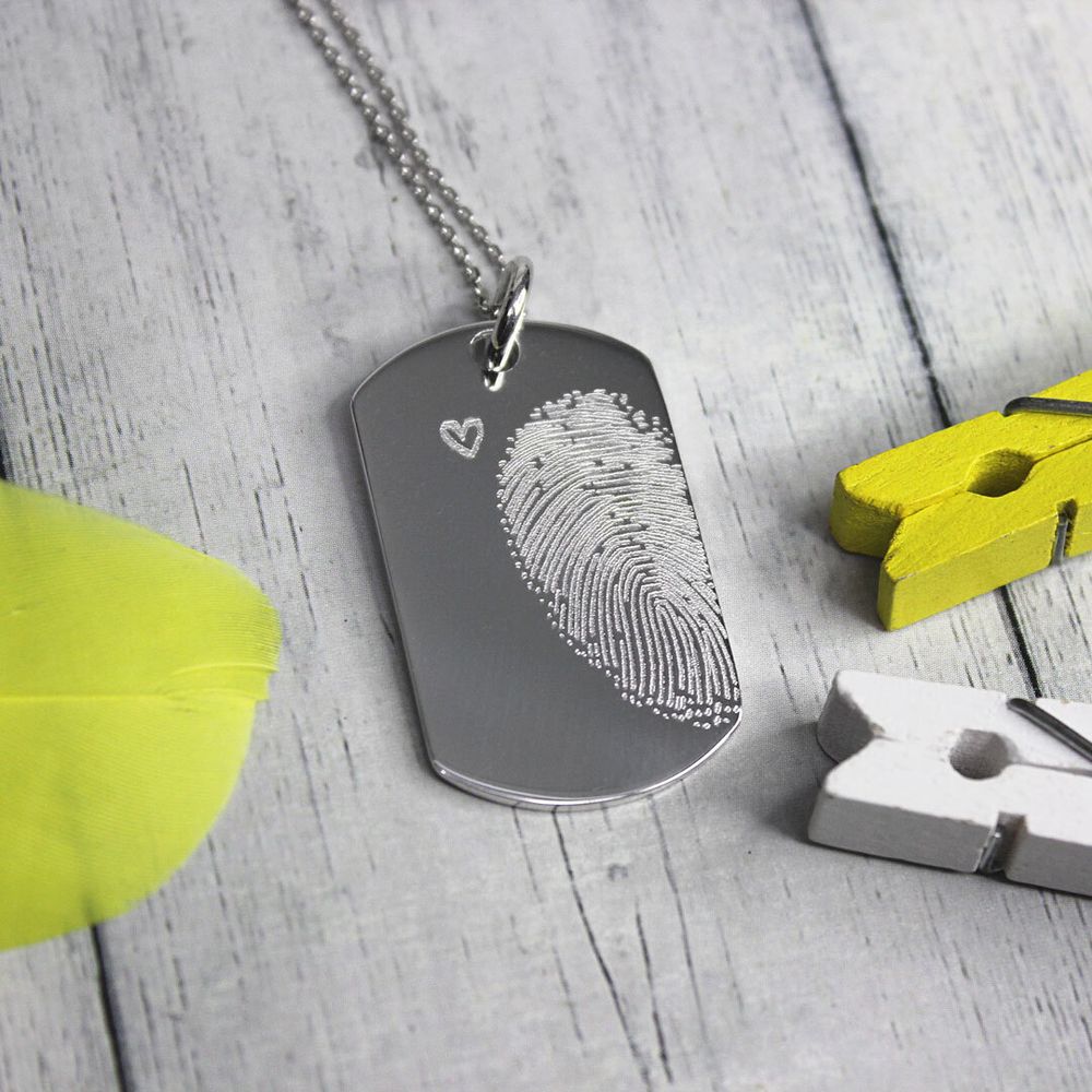 Серебряный жетон с гравировкой отпечатка пальца на заказ