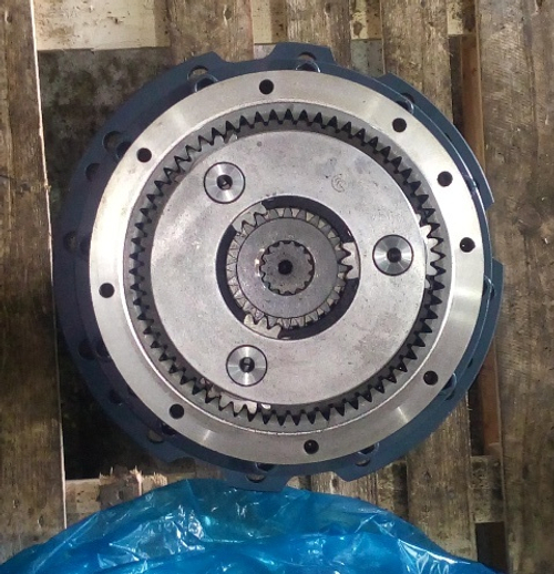Редуктор поворота Hitachi EX200-3