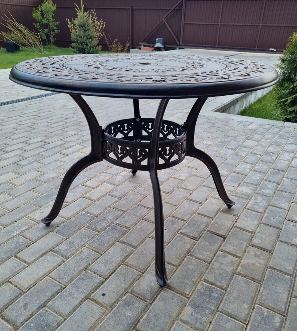 Круглый металлический стол Gera 100 из литого алюминия, античная бронза