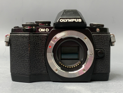 Olympus OM-D E-M10 Body 40.900 Кадров