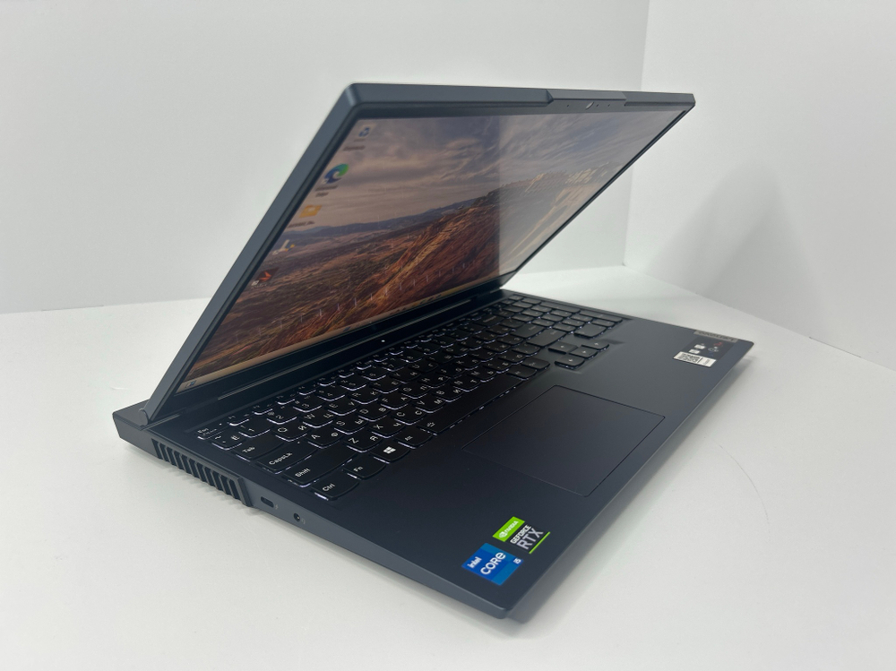 Ноутбук Lenovo Legion 5 15ITH6H (82JH009KRK) 15.6"/Intel Core i5-11400H/RAM 16GB/SSD 512GB/nVidia GeForce RTX 3060 6GB/1920*1080/IPS 165Hz/DOS/Подсветка кл-ры: LED/черный. Состояние: A1