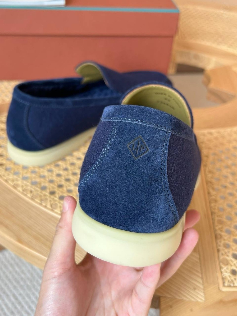 Лоферы Loro Piana Summer Walk с мехом