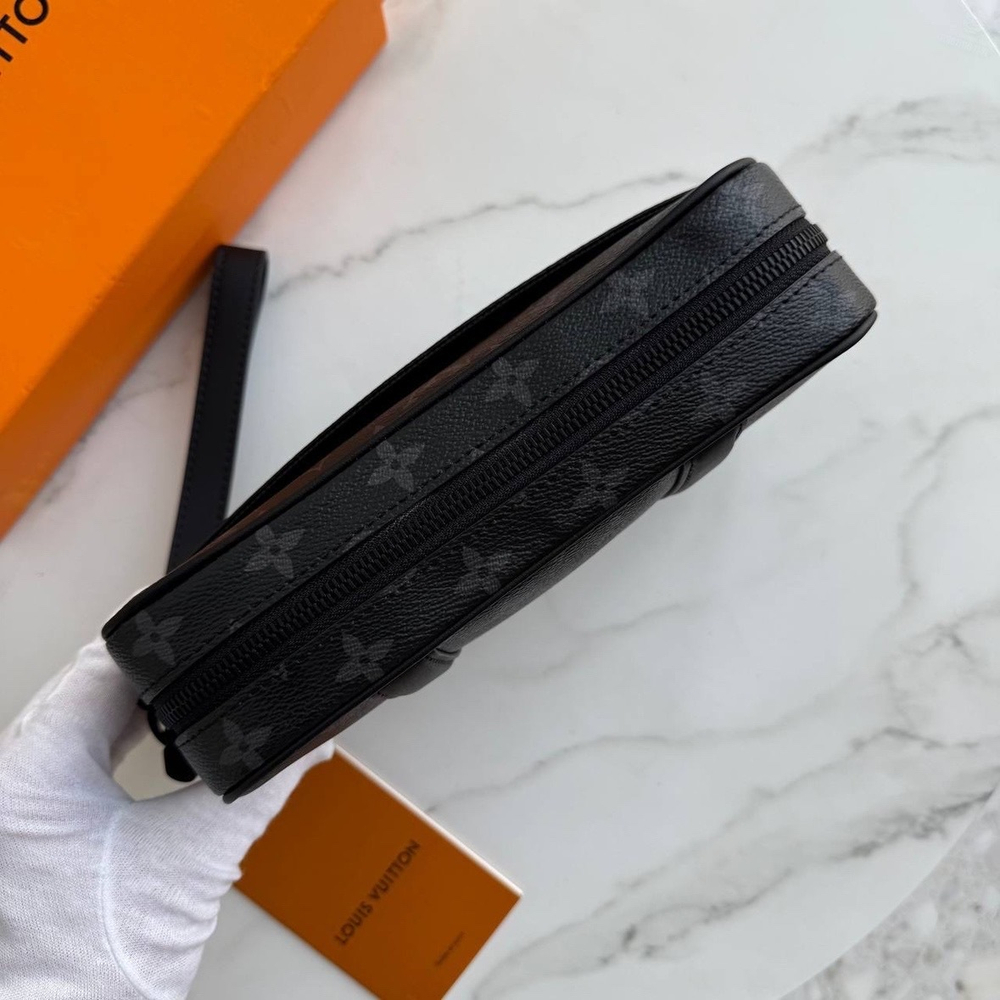 Клатч Louis Vuitton