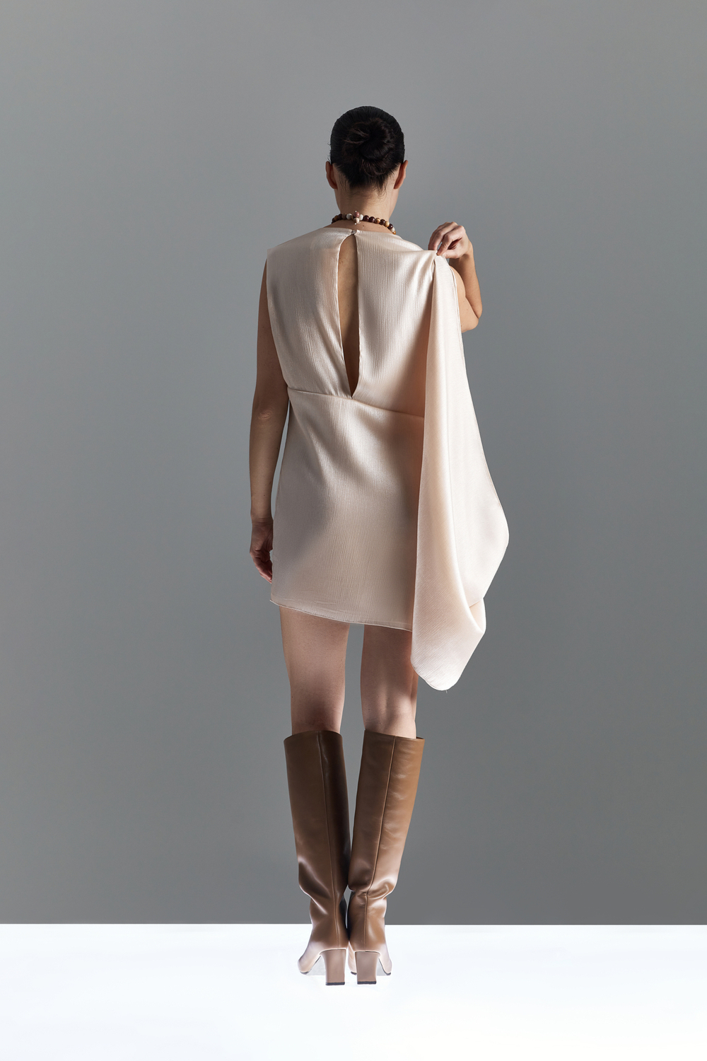 Платье с ассиметрией NEDRA