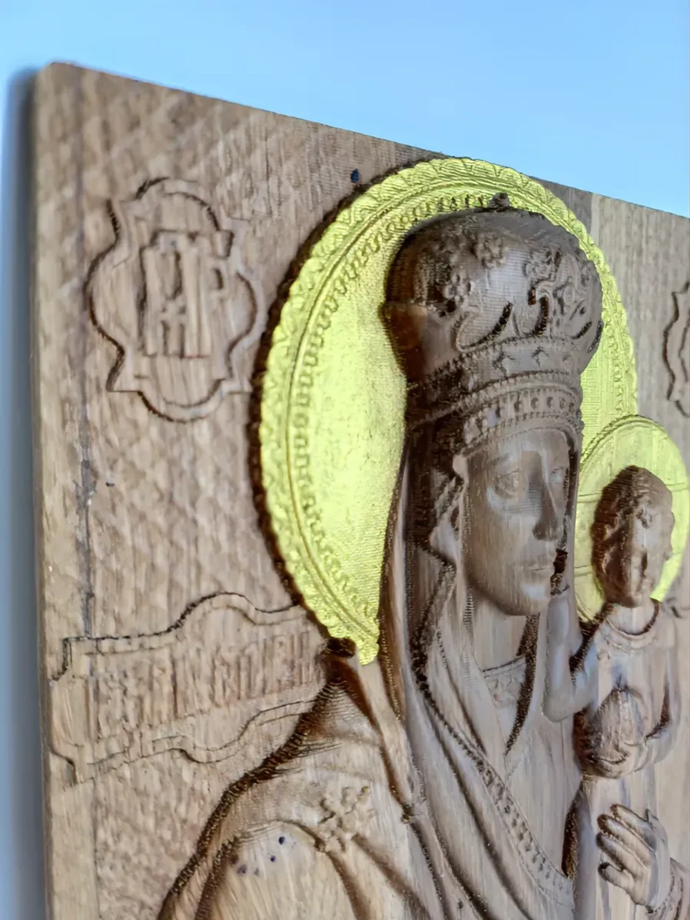 Освященная Икона Божией Матери «Призри на смирение" из дуба