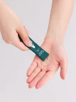 ROUND LAB Набор саше Stick Pouch Kit пенка + сыворотка + крем + санскрин (3 мл * 12 шт)