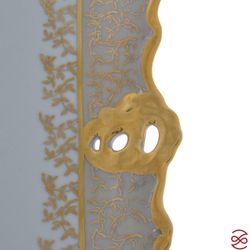 Блюдо квадратное на ножке Queen's Crown Лист бежевый 32*32см