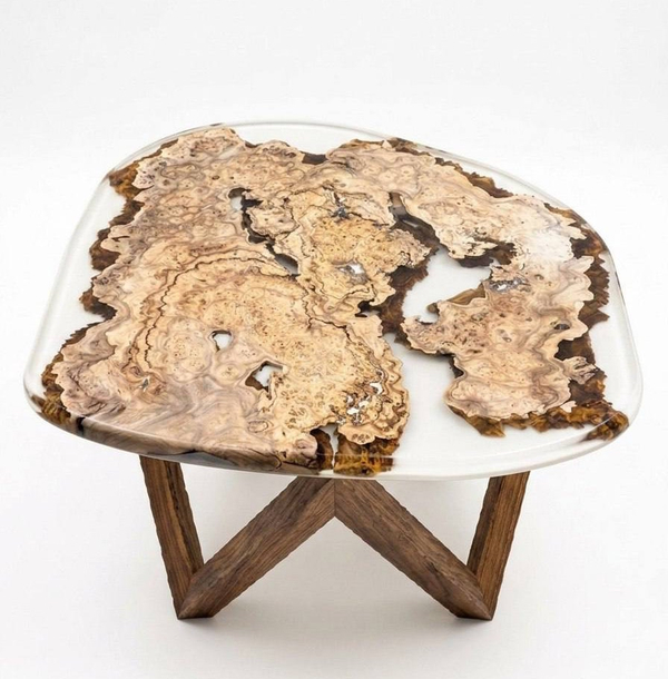 Журнальный стол из капы BURLTEAR 125