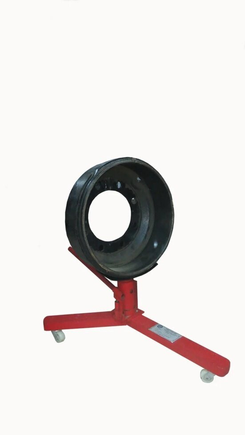 Приспособление ТТН-2 предназначенное для демонтажа/монтажа тормозных барабанов грузовых автомобилей