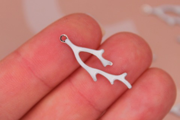 Подвеска коралл эмаль 25х9 мм