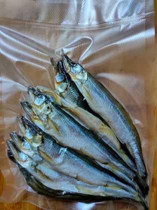 Корюшка вяленая и сушеная