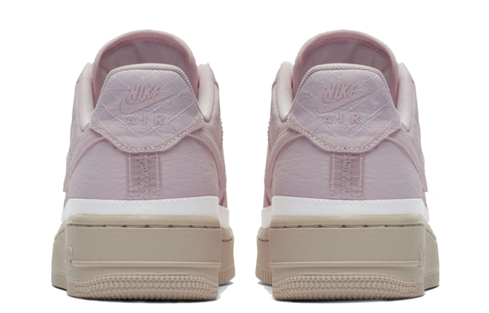 Кроссовки Nike Air Force 1 07 (Женская размерная сетка)