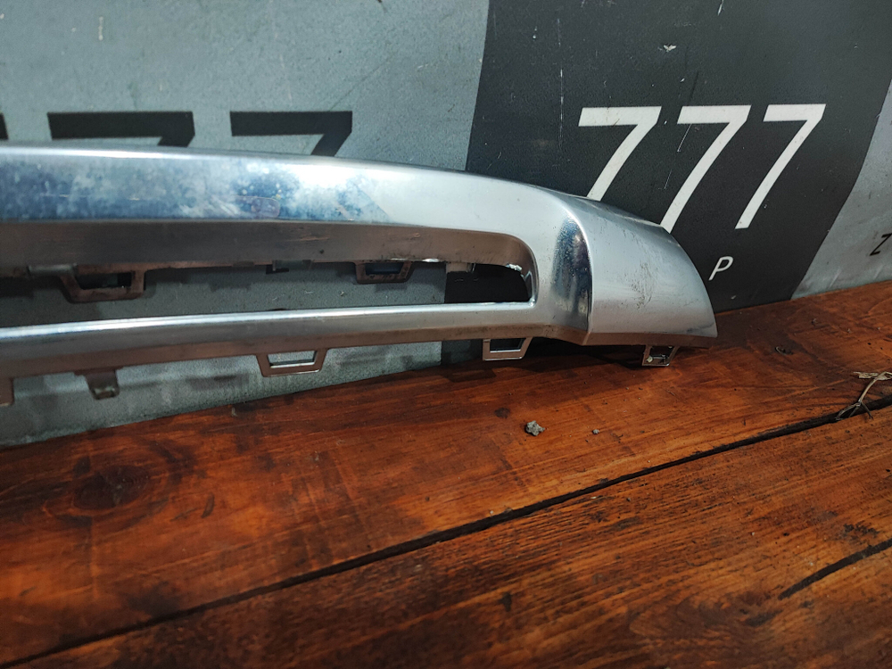 Молдинг переднего бампера Mercedes GLS (X167) 19-нв Б/У Оригинал A1678850306