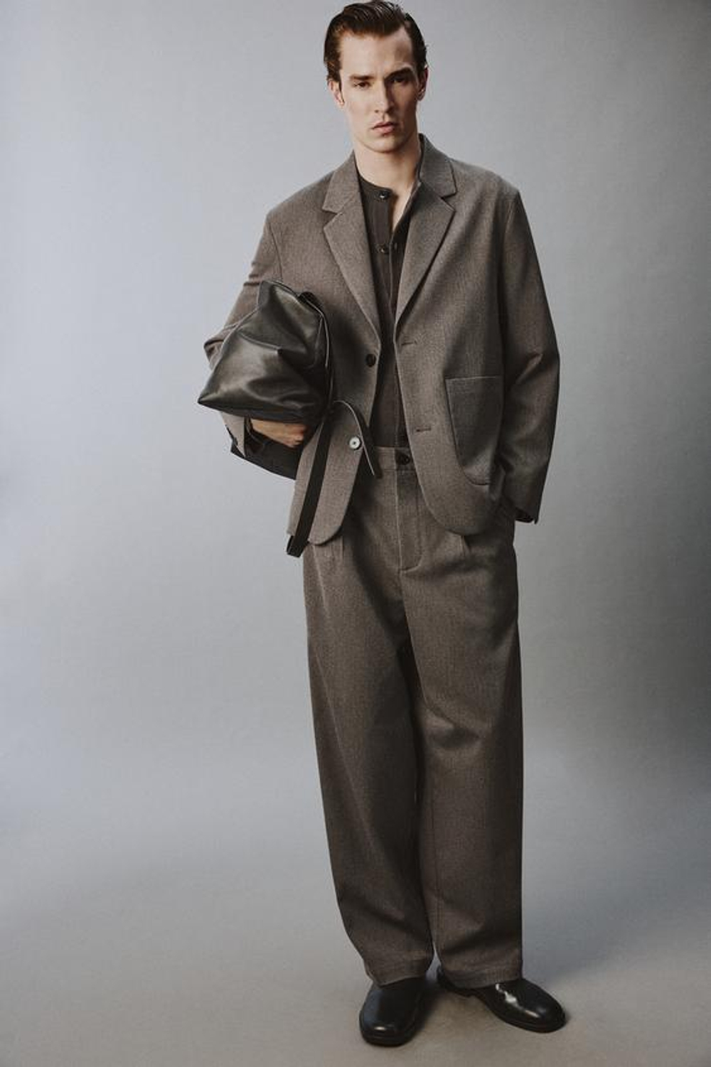 ZARA КОСТЮМНЫЕ БРЮКИ WIDE FIT ИЗ РЕЛЬЕФНОЙ ТКАНИ, СЕРО-КОРИЧНЕВЫЙ