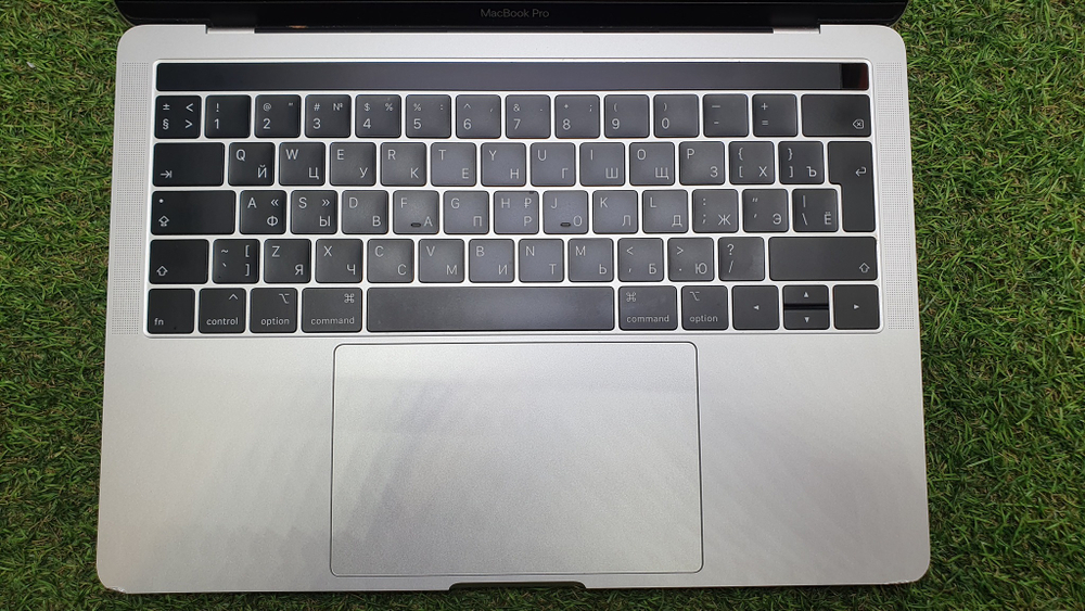 MacBook Pro 13",2018 A1989 Thunderbolt 3 i5/8Gb/Retina