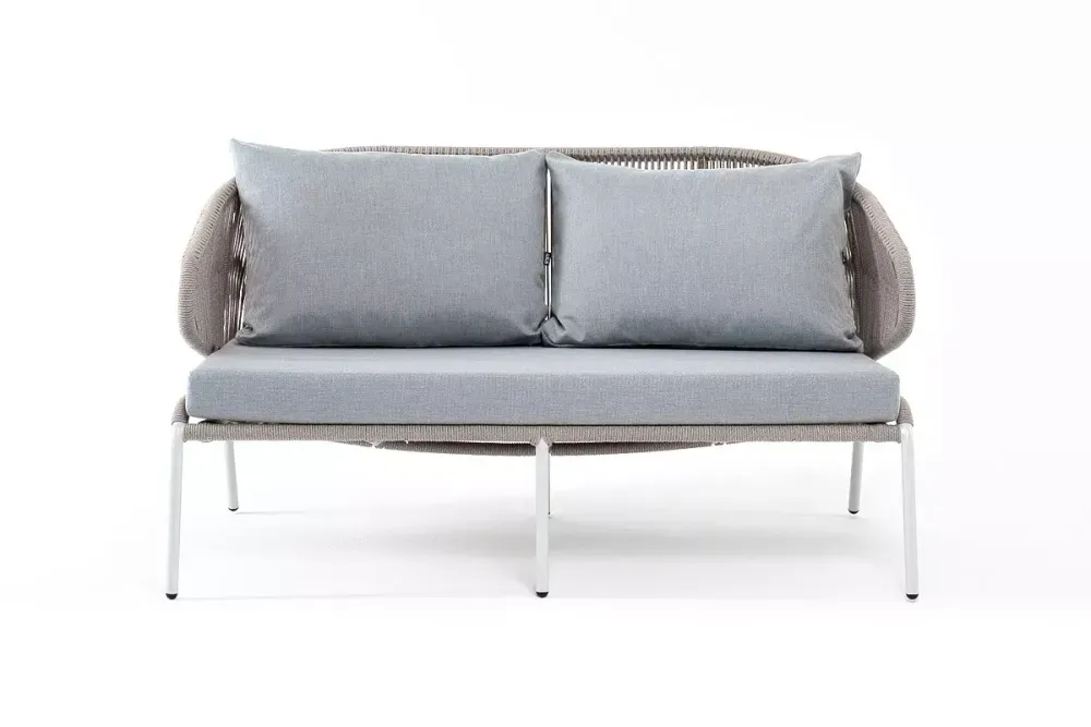 "Милан" диван 2-местный плетеный из роупа, каркас алюминий светло-серый (RAL7035) муар, роуп серый меланж круглый, ткань светло-серая