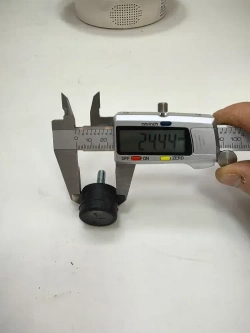 Демпфер с присоской и наружной резьбой М6, тип DS. DR3525185M618