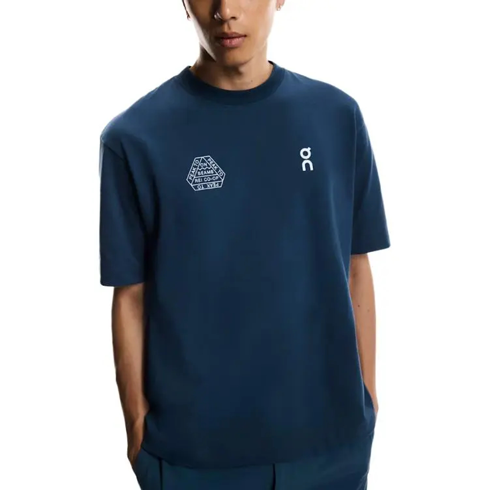 On X Beams X Rei Studio T Fw25 Футболка
