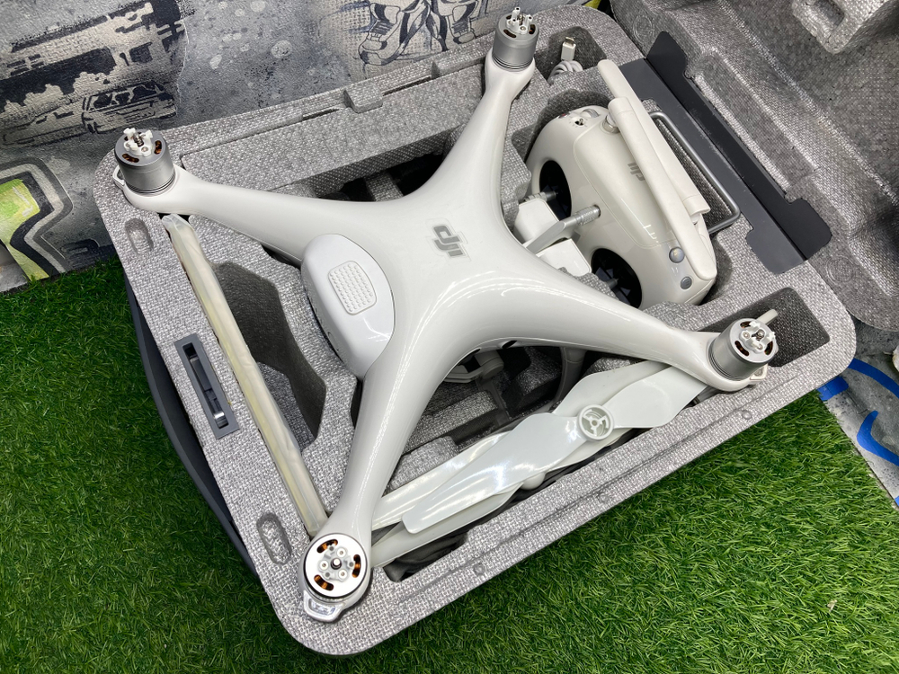 DJI Phantom 4 PRO