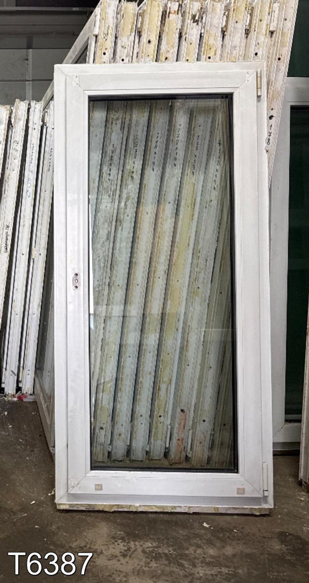 Окно Пластиковое Б/У 1520(в) x 730(ш)