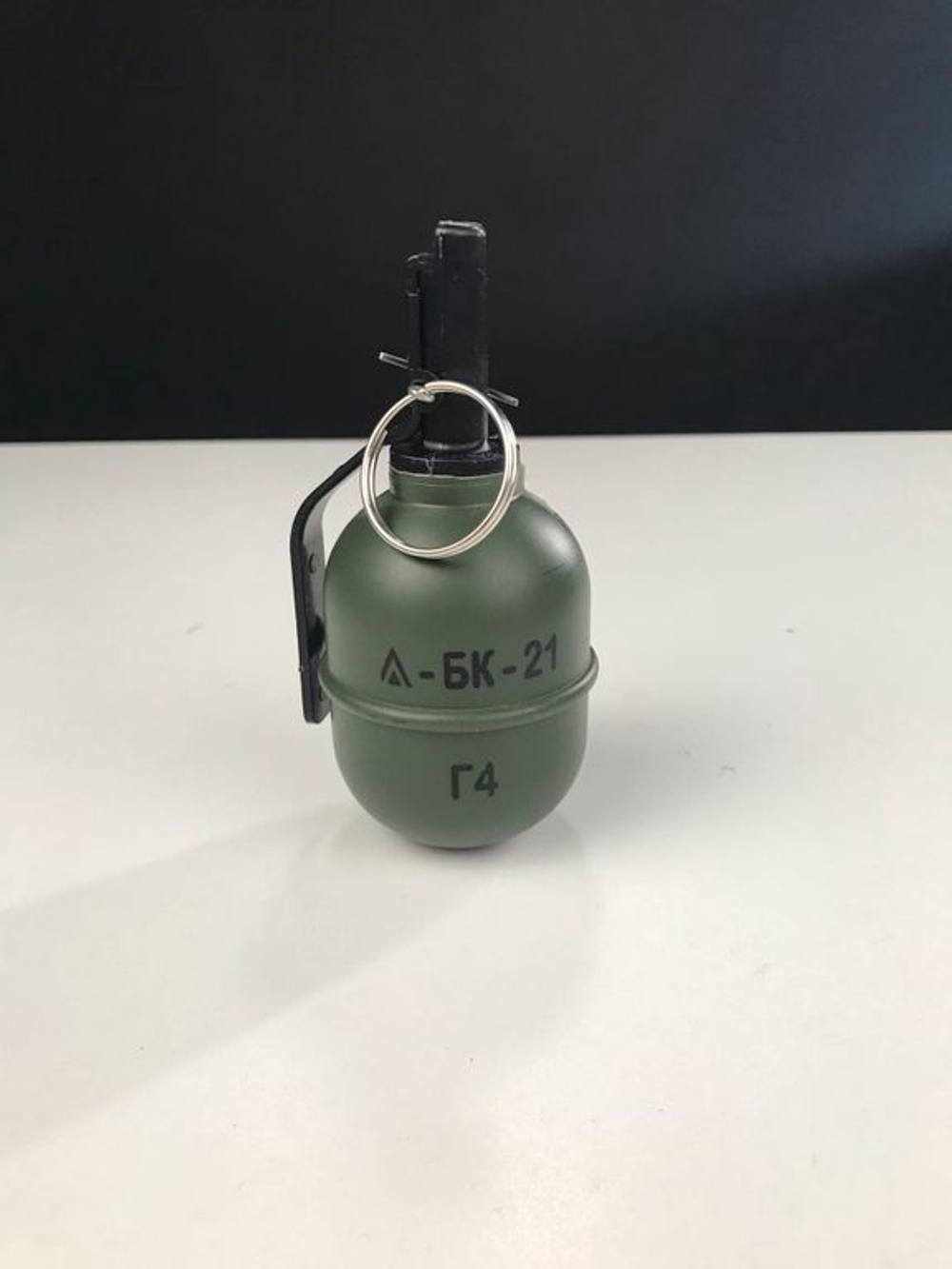 СТРАЙКБОЛЬНАЯ ГРАНАТА РЕКРУТ РГД-5 С АКТИВНОЙ СКОБОЙ (ГОРОХ, КОРСАР 4) КОРОБКА 50 ШТ.