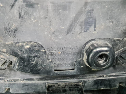 Бампер передний Toyota Camry xv70 (20-н.в) В сборе