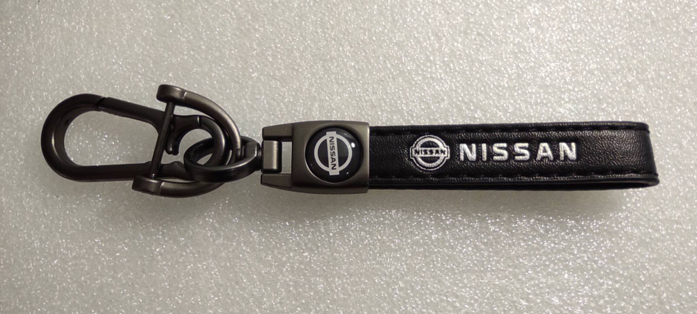 Nissan / брелок автомобильный для ключей, петля (1 шт.), серия Луна